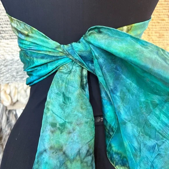 Elegant Blue-Green Tie Dye Look Scarf - Picture 11 of 11